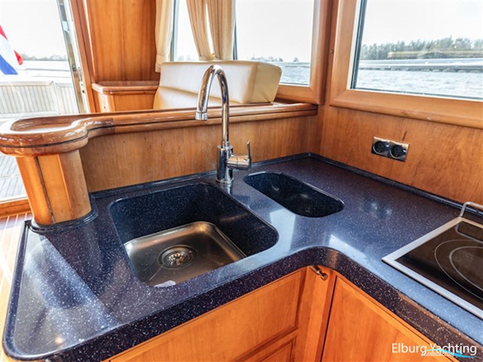 Silverline Trawler 1500