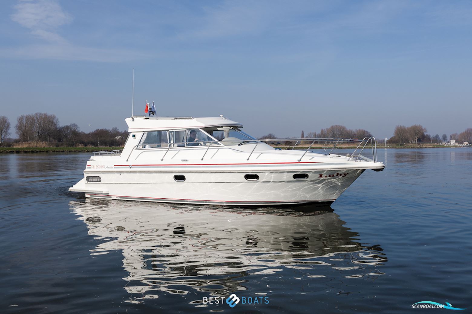 Skilsö 975 Arctic Motorboot 1994, mit Volvo Penta is Een Zweeds Merk Dat Wereldwijd Bekendstaat om Betrouwbare en Krachtige Scheepsmotoren en Aandrijfsystemen. Ze Leveren Zowel Diesel- al motor, Niederlande