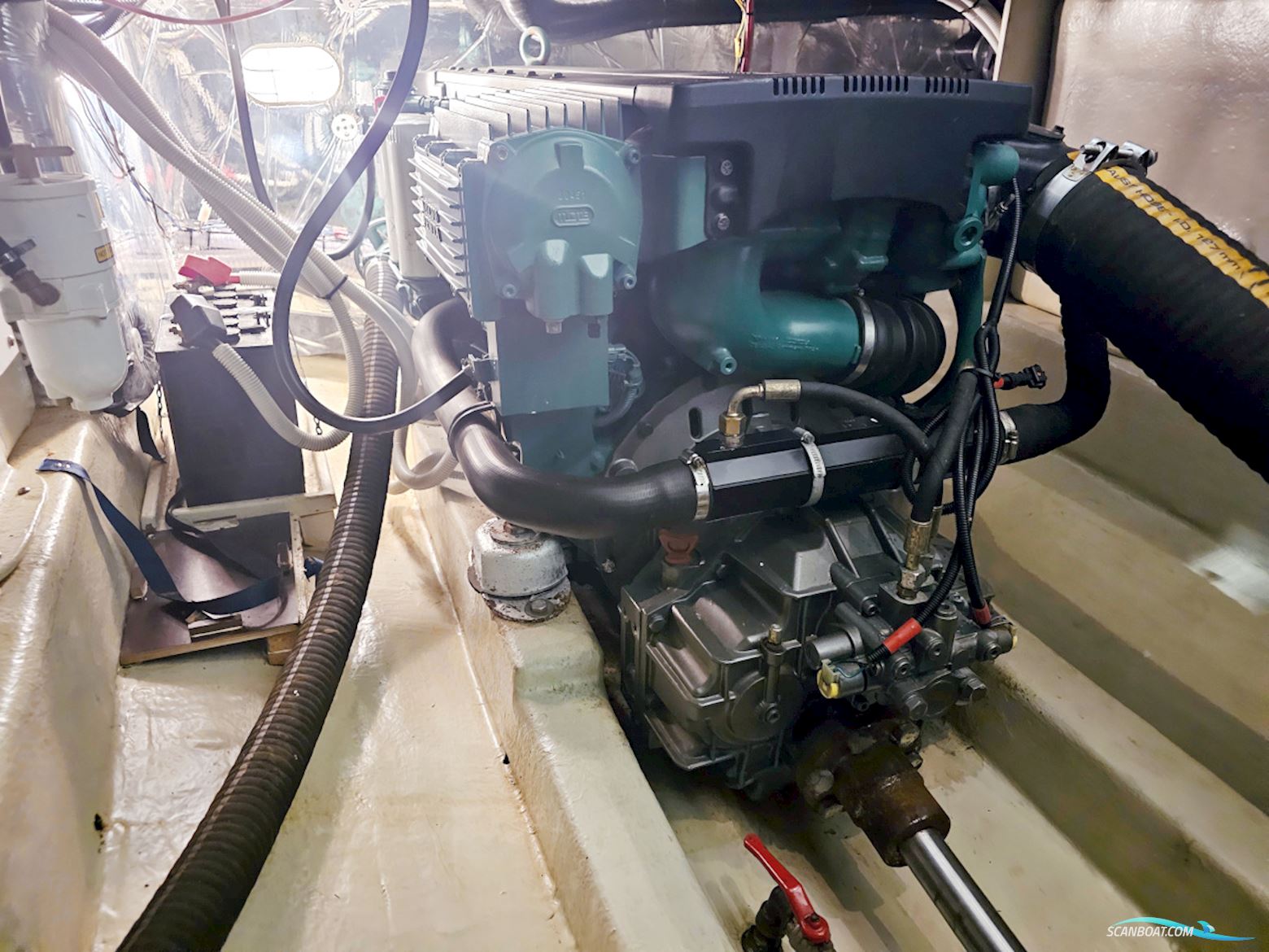 Skorgenes 335 Sonic Volvo Penta D6-370