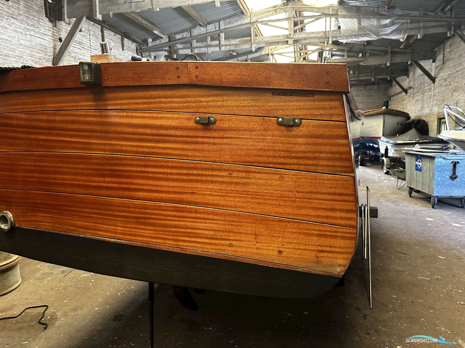 Sloep Barkas Classic 850