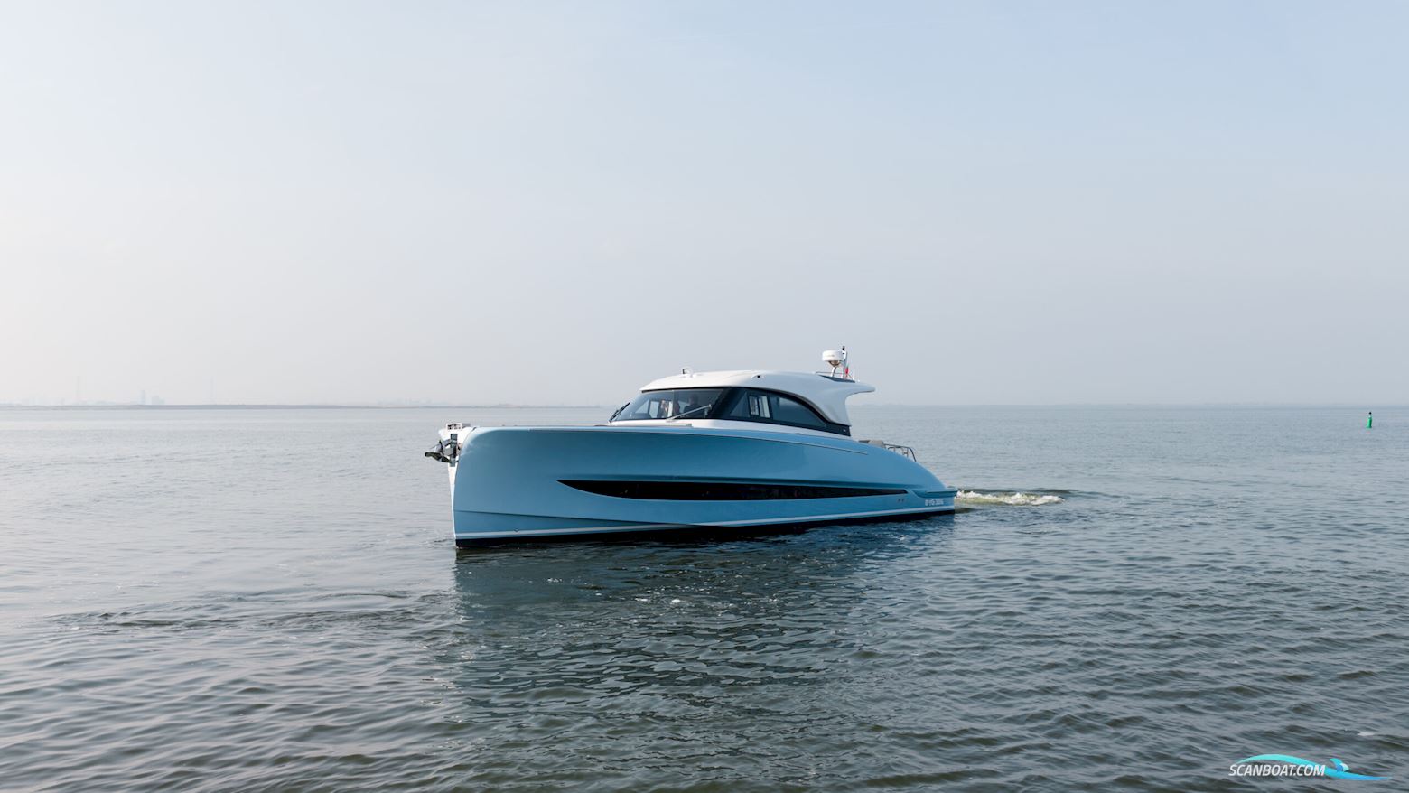 Solaris Power 48 Coupé