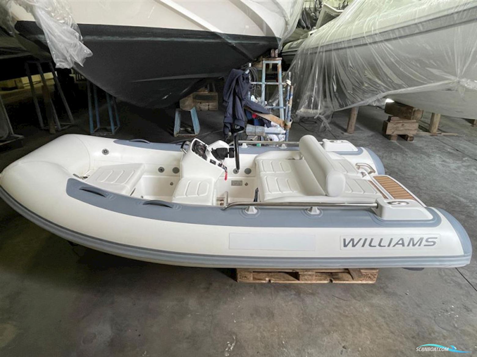 Sportjet 345 Motorboot 2019, Italien