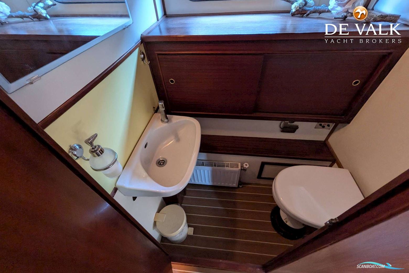 Steel Motoryacht Liveaboard 17.80M