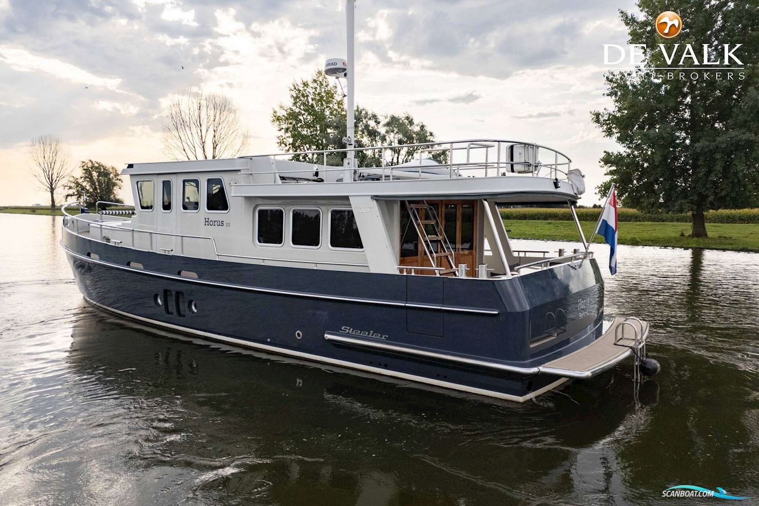 Steeler Explorer 50 Pilothouse