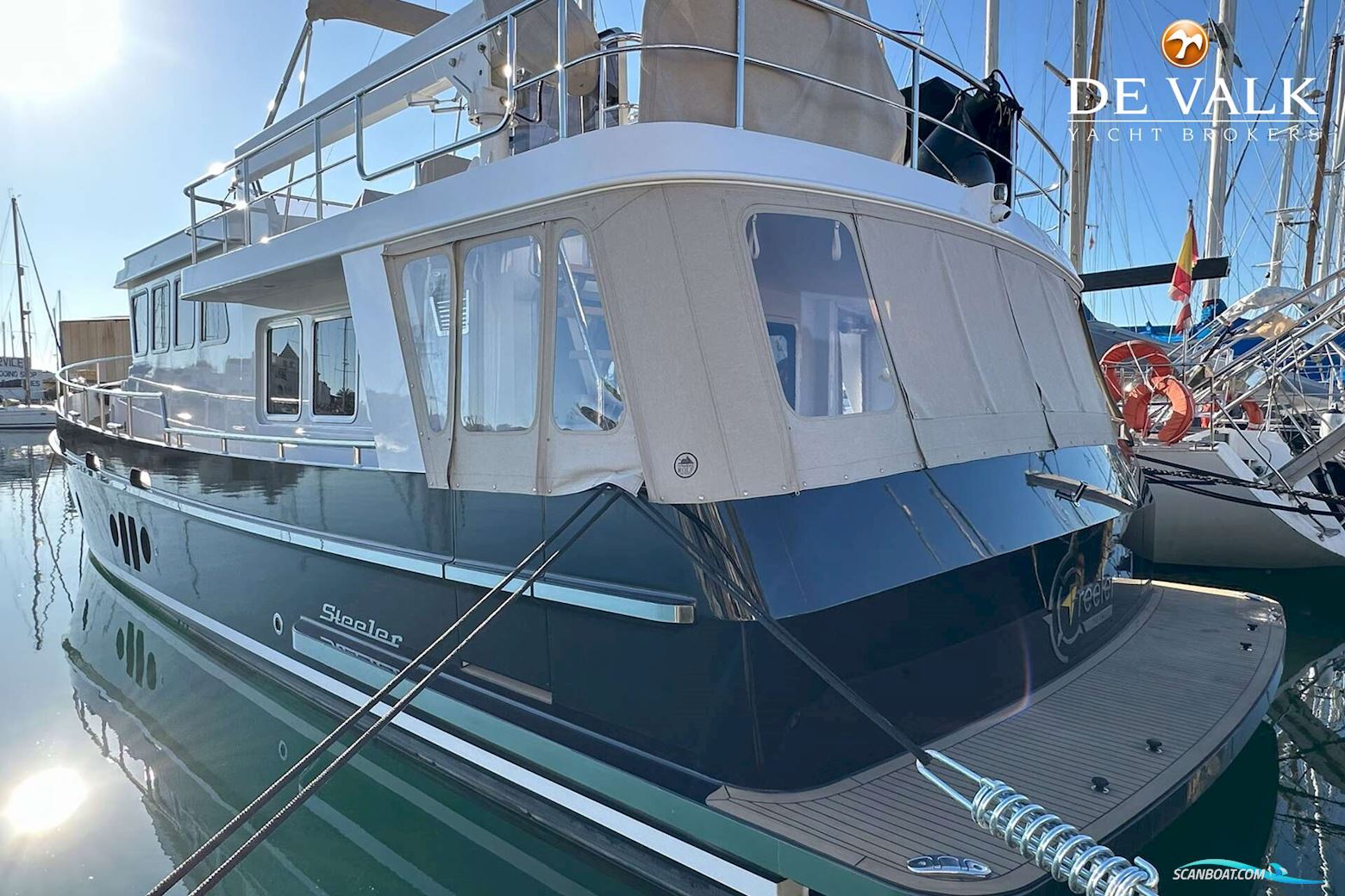 Steeler Explorer 50 Pilothouse