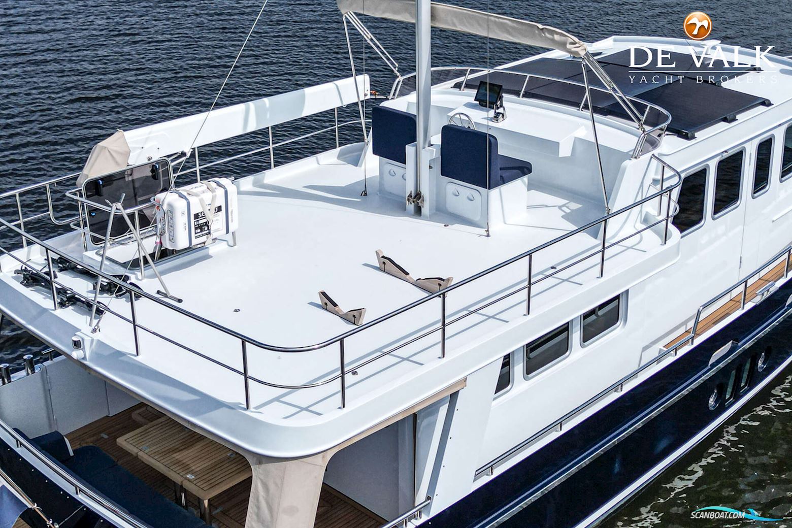 Steeler Explorer 50 Pilothouse