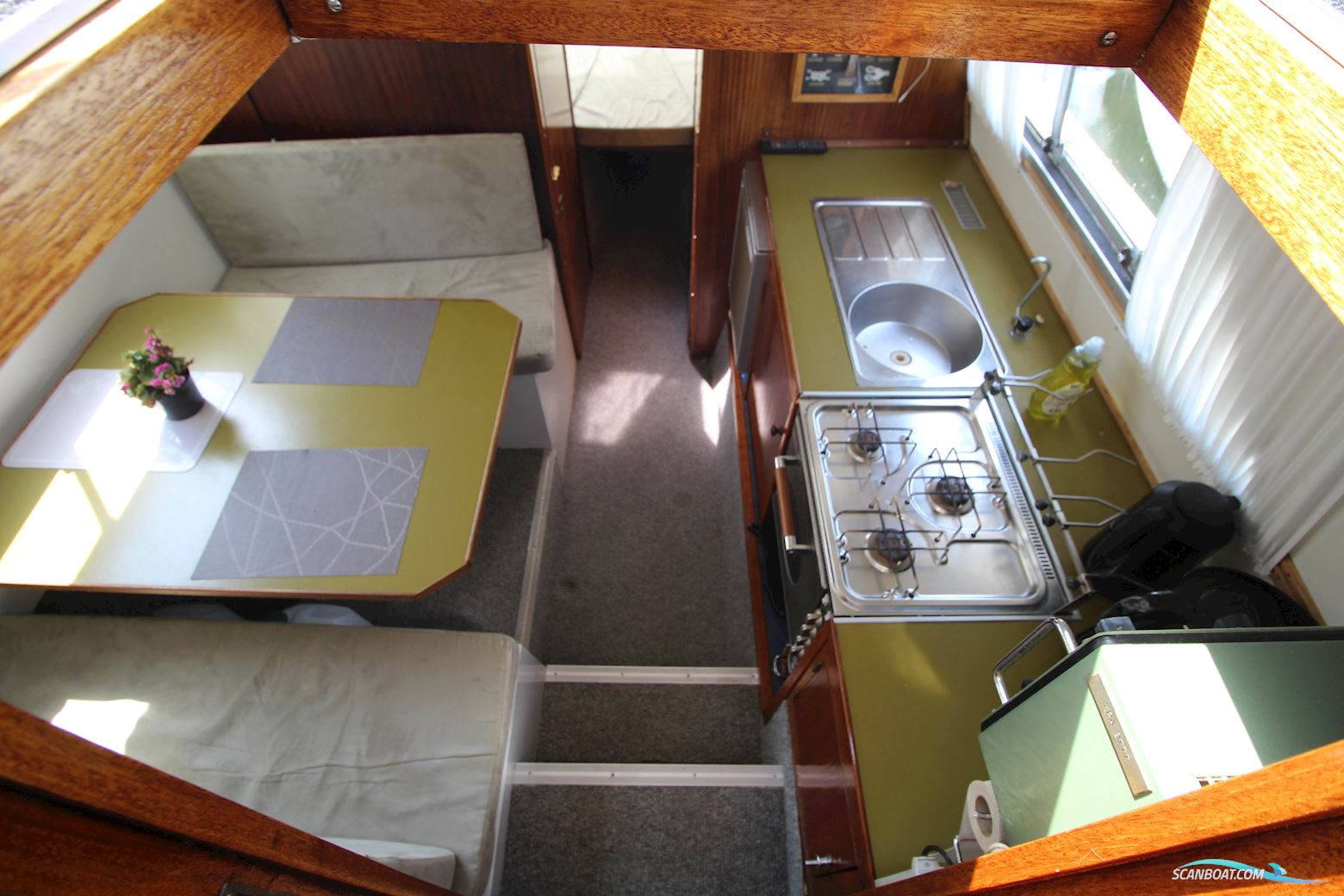 Sterling Sabre 28 New Engine