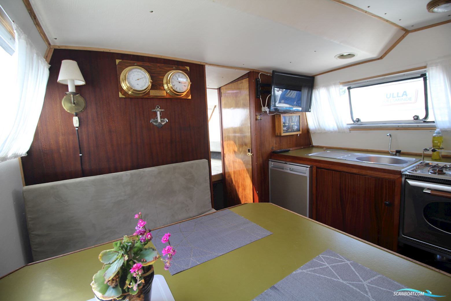 Sterling Sabre 28 New Engine