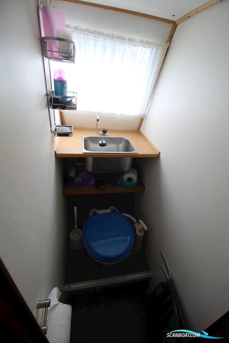 Sterling Sabre 28 New Engine