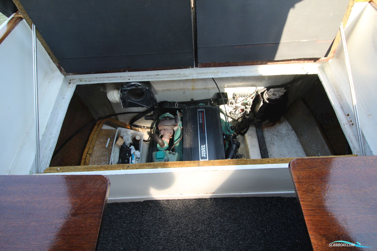 Sterling Sabre 28 New Engine