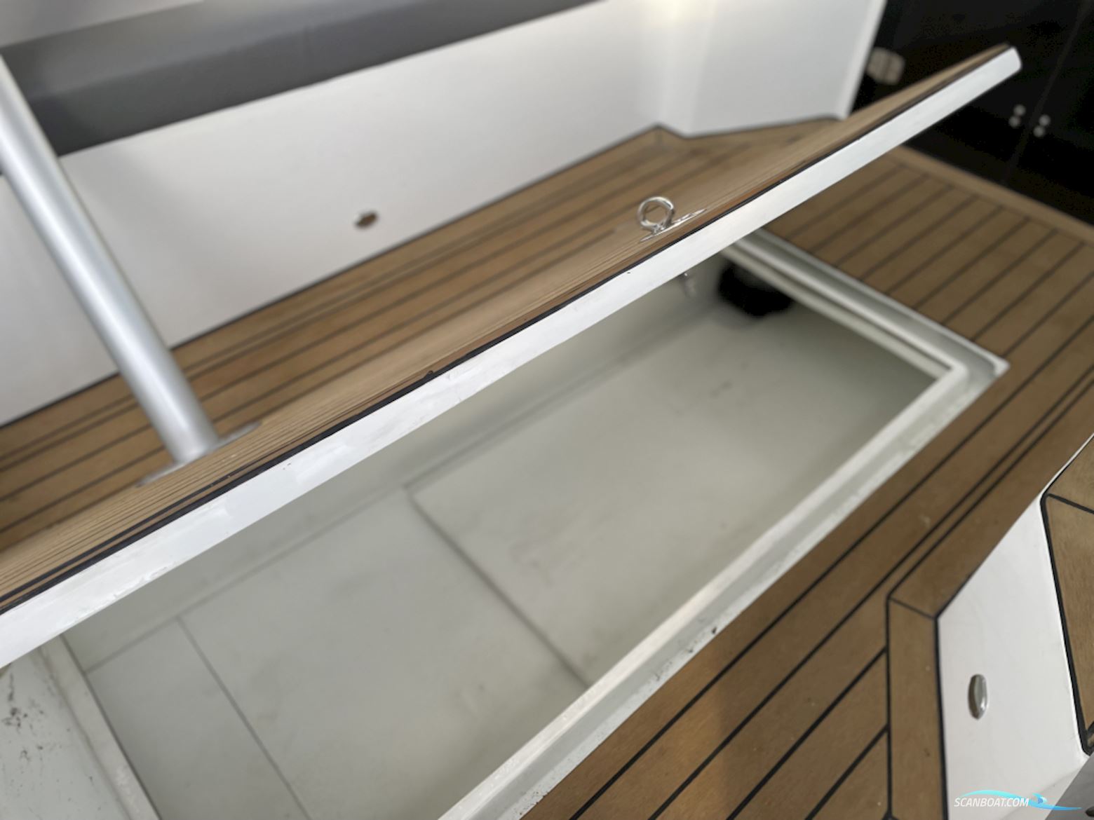 Stillo 30 Bijna als nieuw, luxe uitgerust en direct vaarklaa