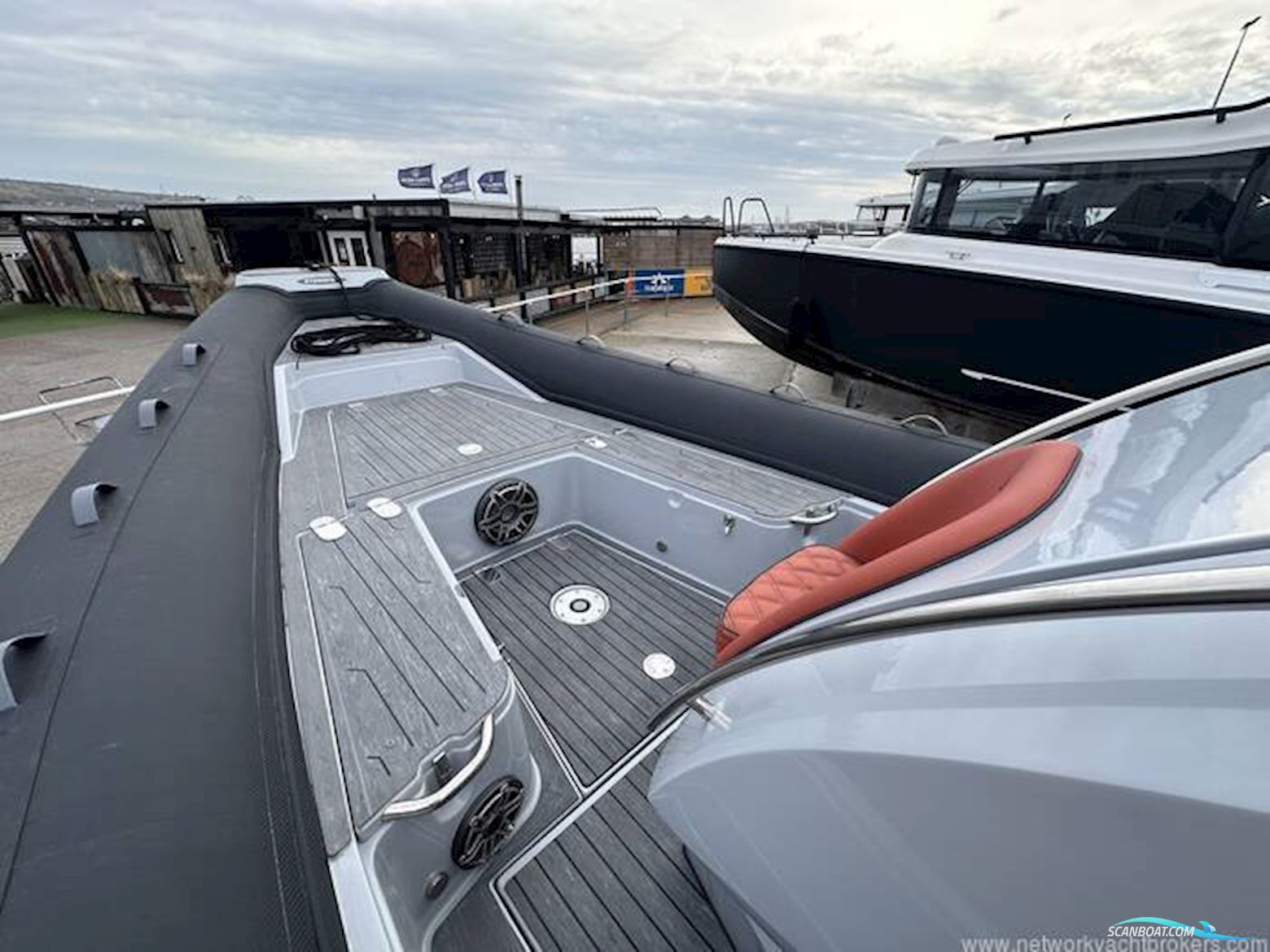 Stingher 900 GT