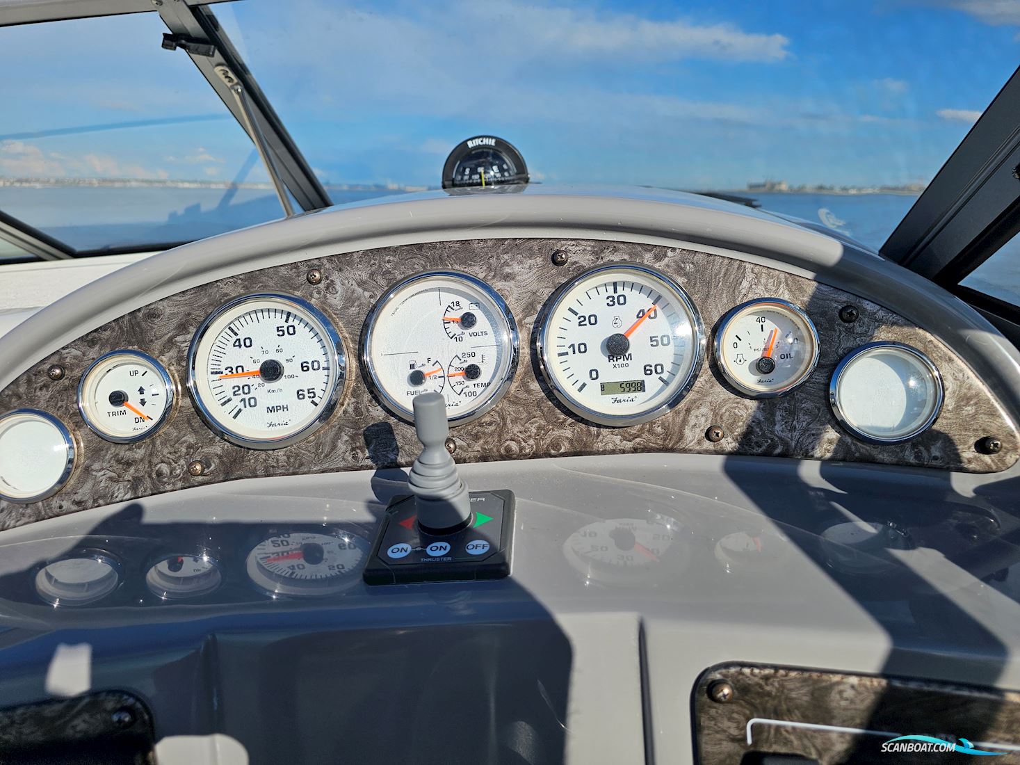 Stingray 250 CS (står klar på næsten ny trailer)