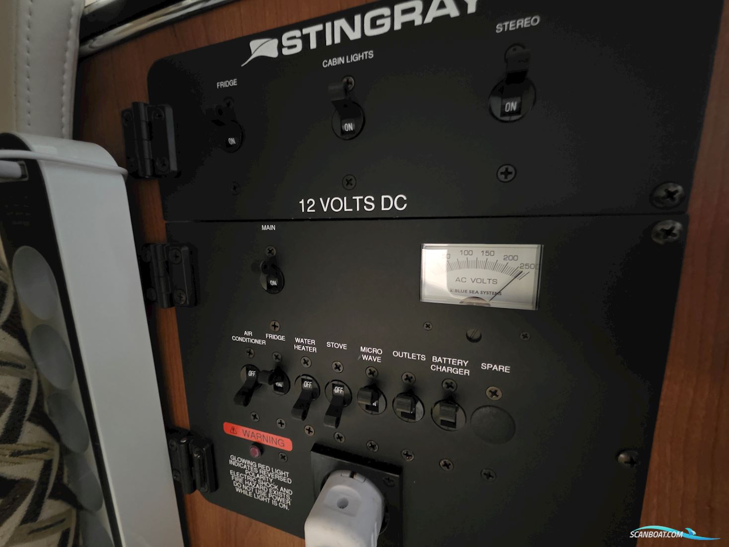 Stingray 250 CS (står klar på næsten ny trailer)