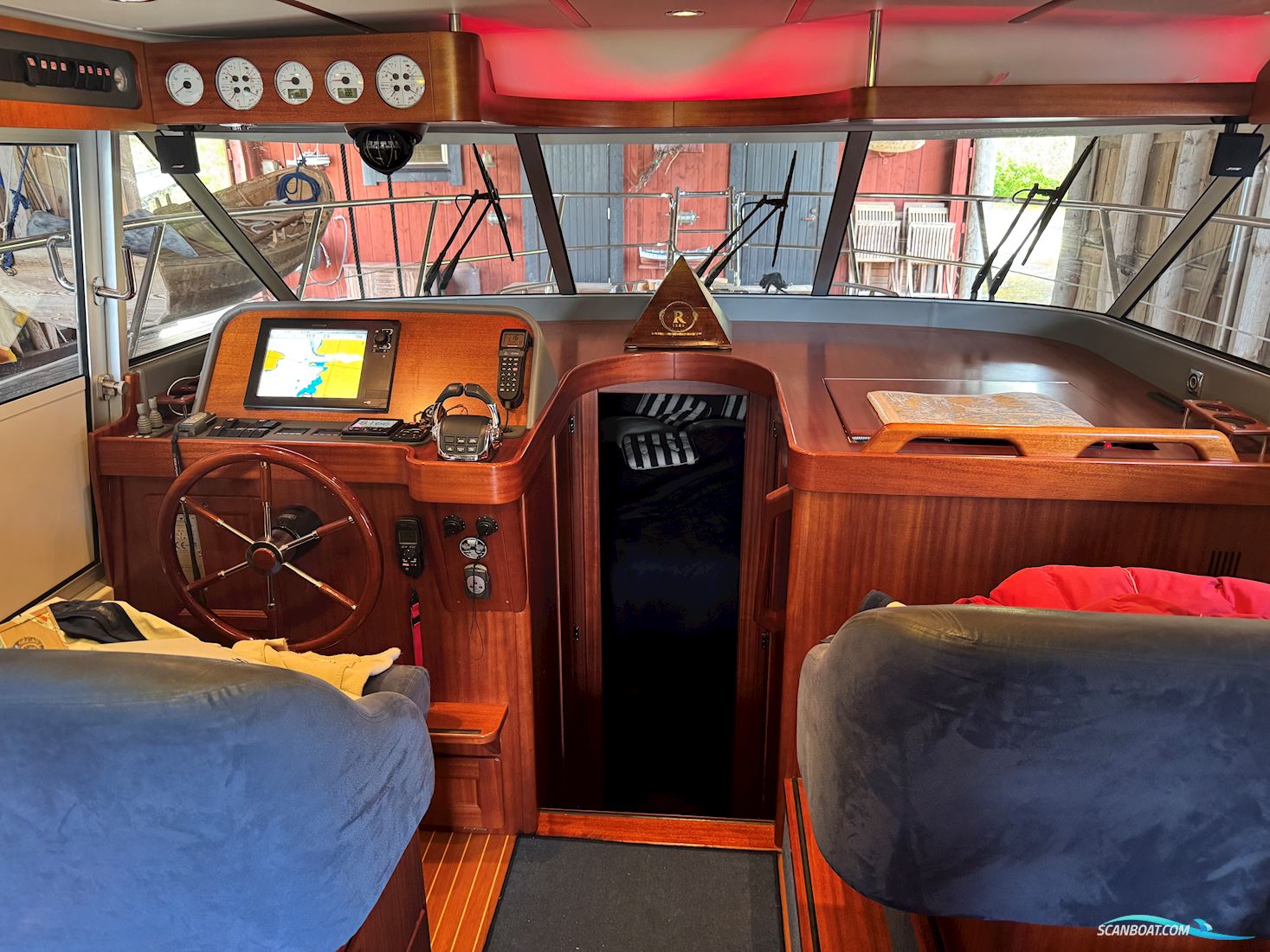 Storebro 435 Commander