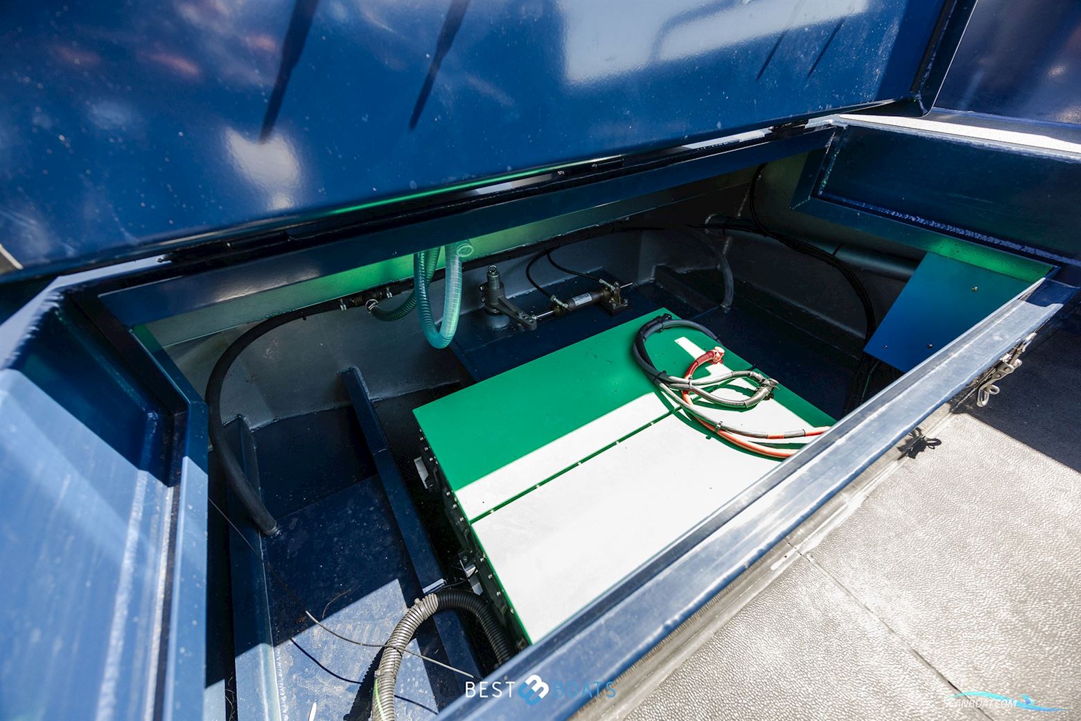 Stormer Marine Tender R75