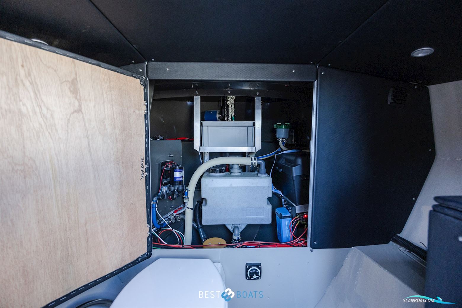 Stormer Marine Tender R75