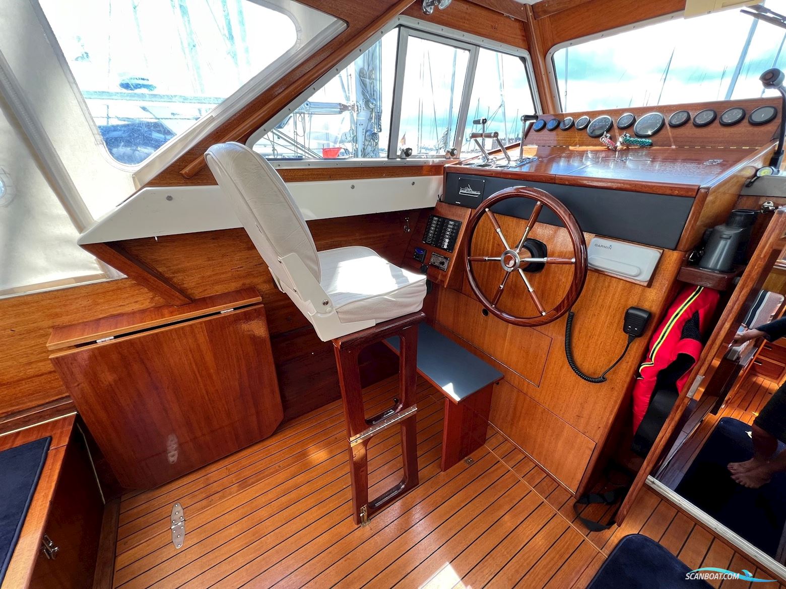 Storø 34, hysterisk velholdt og smækfyldt med lækre detaljer og stil.