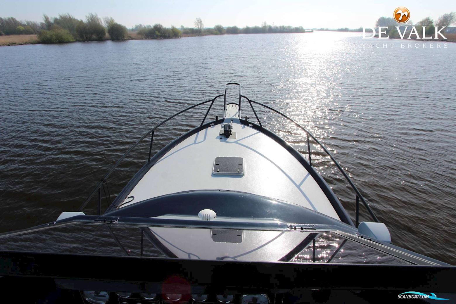 Striker 44