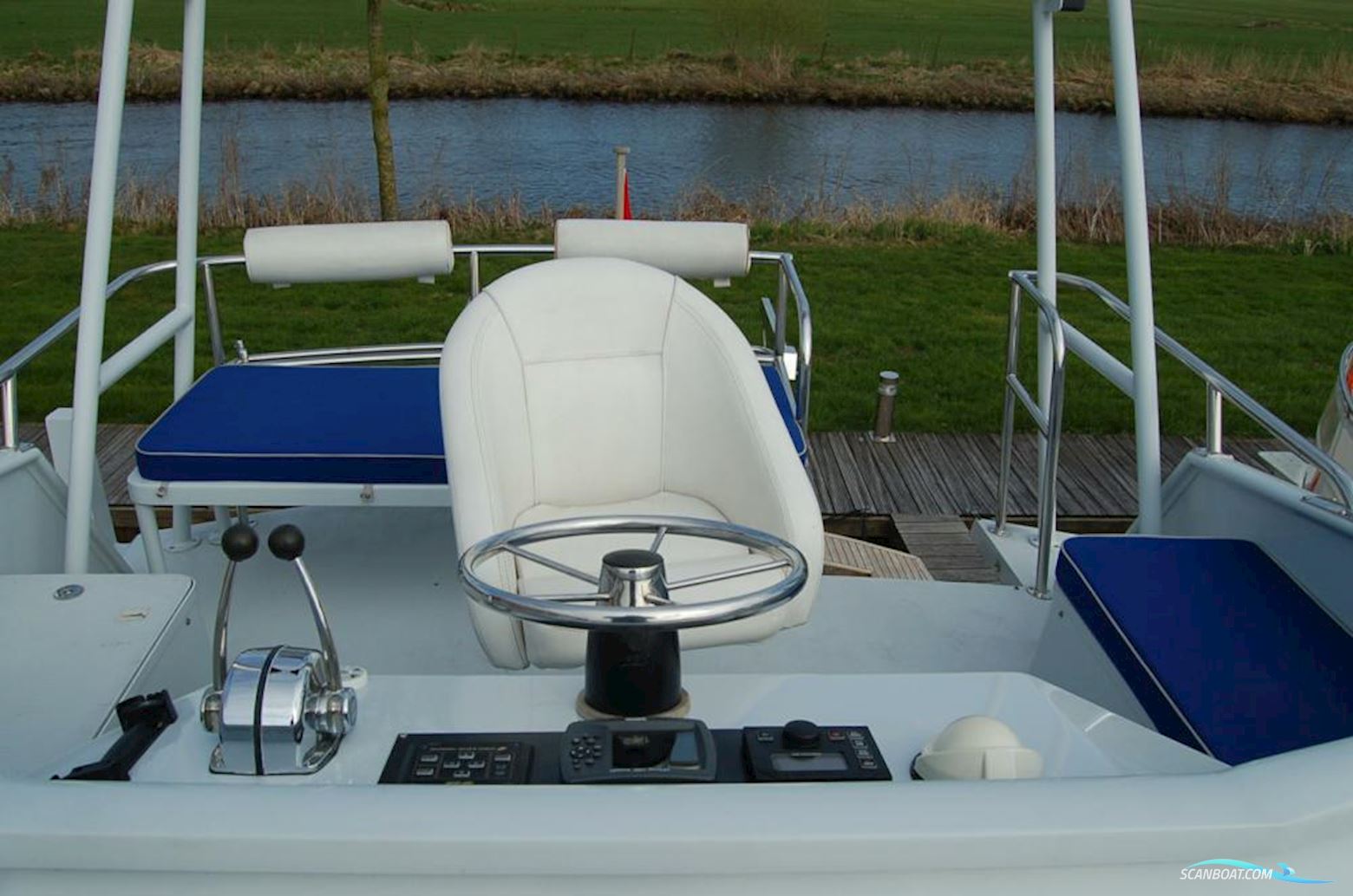 Striker Sport Fisher