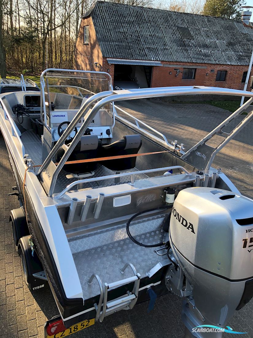 Styrepultbåd Gemi 630 CC