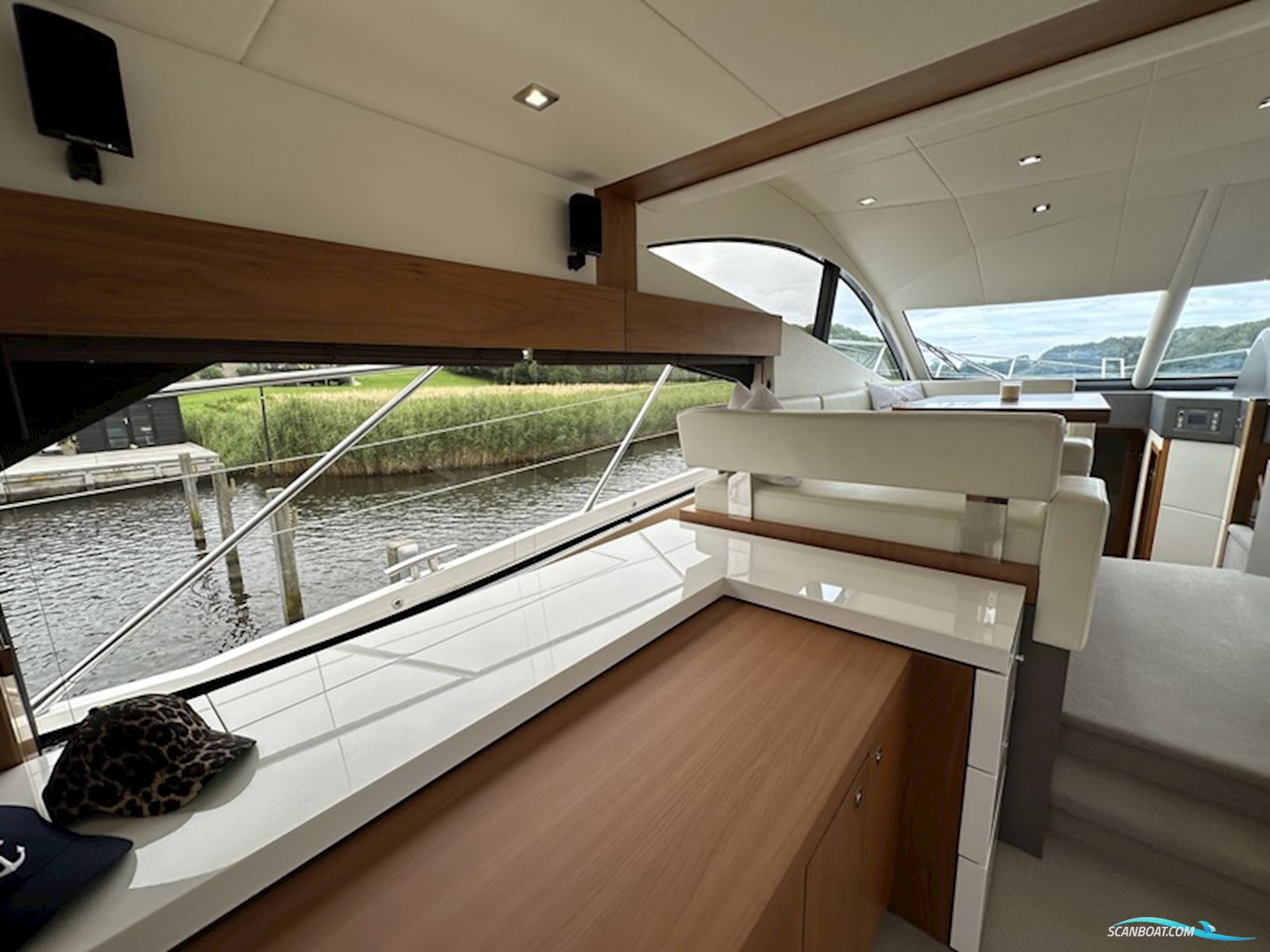 Sunseeker  - Manhattan 53