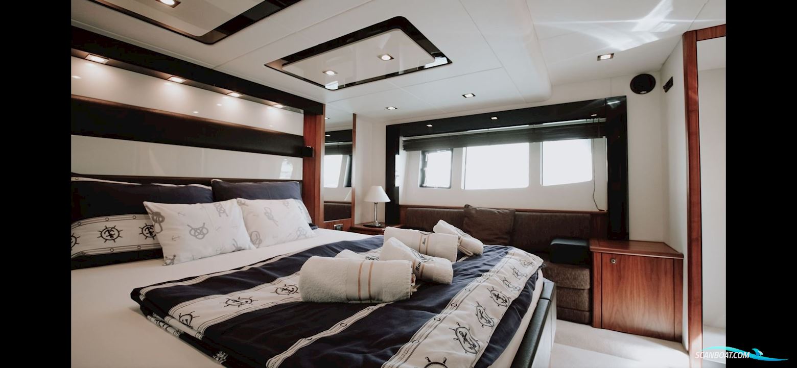 Sunseeker 64 PREDATOR - 2011