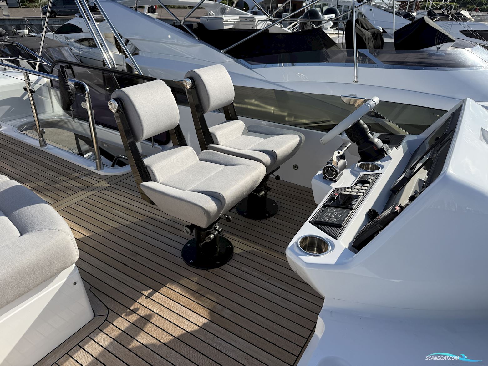 Sunseeker 74 Sport Yacht