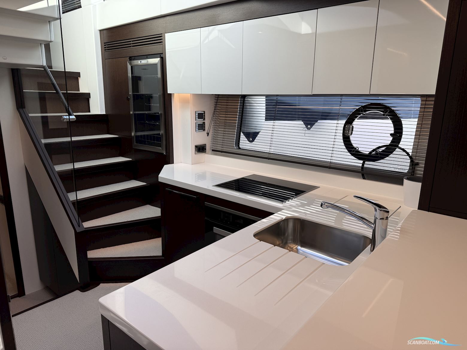 Sunseeker 74 Sport Yacht