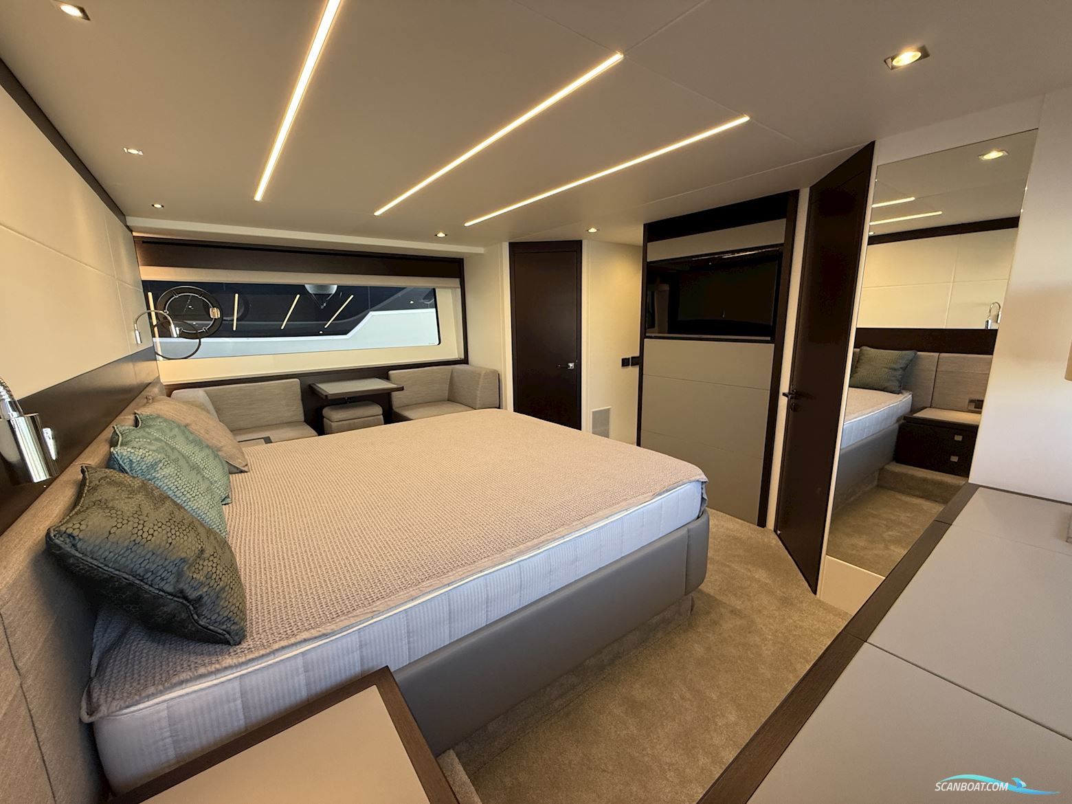 Sunseeker 74 Sport Yacht