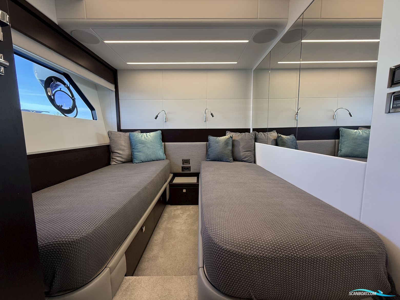 Sunseeker 74 Sport Yacht