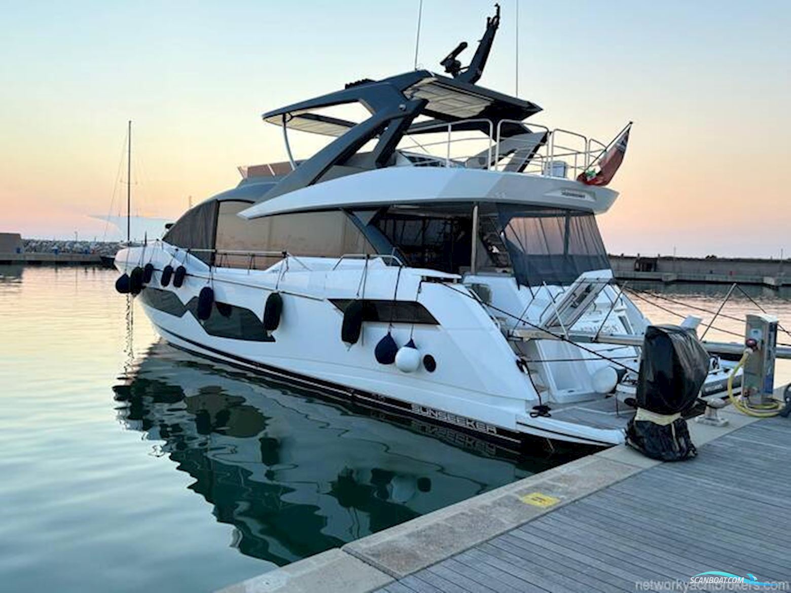 Sunseeker 76 Yacht