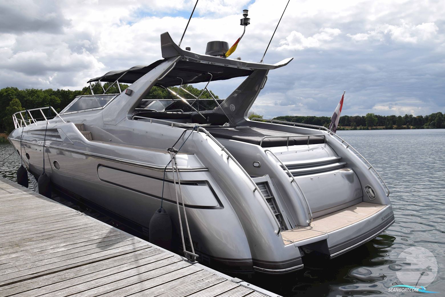 Sunseeker Camargue 55