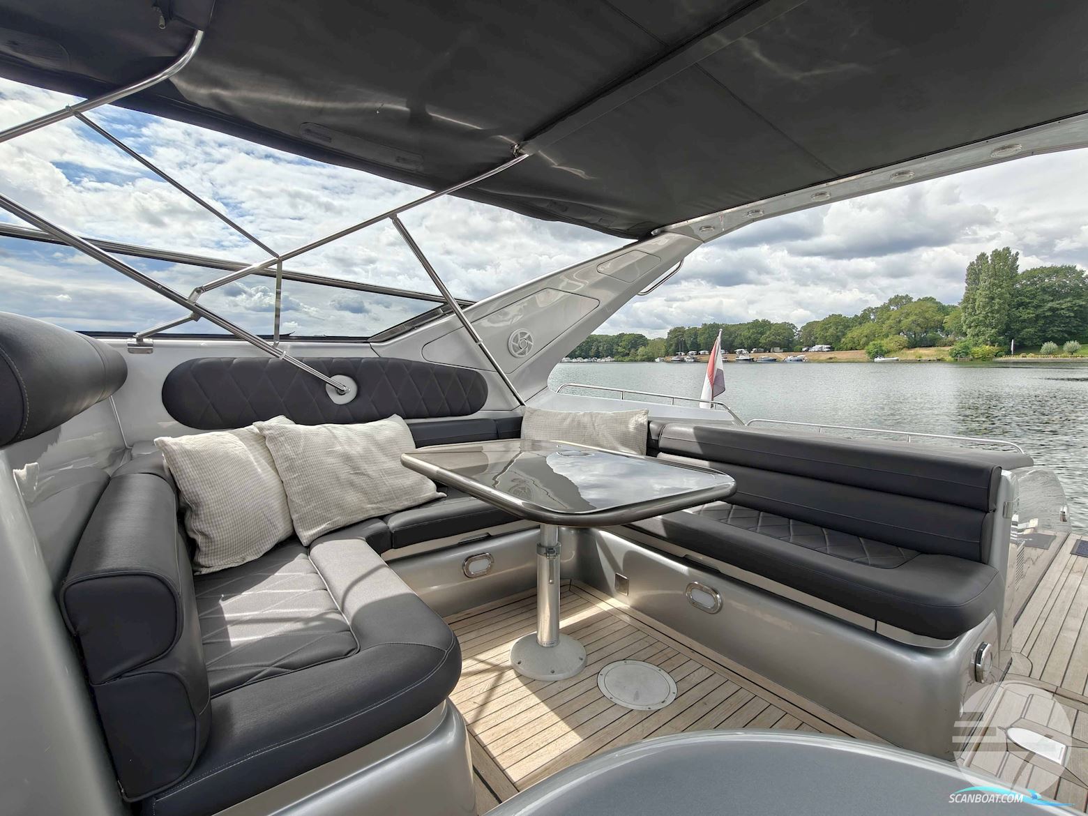 Sunseeker Camargue 55