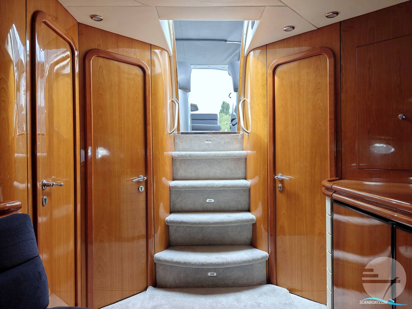 Sunseeker Camargue 55