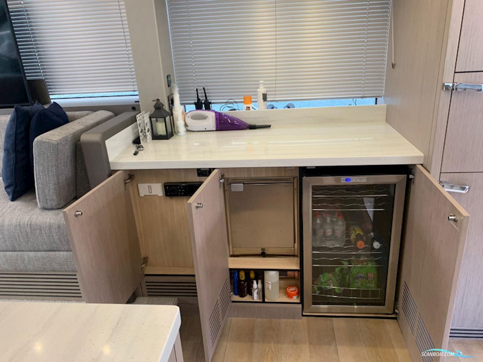 Sunseeker Manhattan 52 FLY