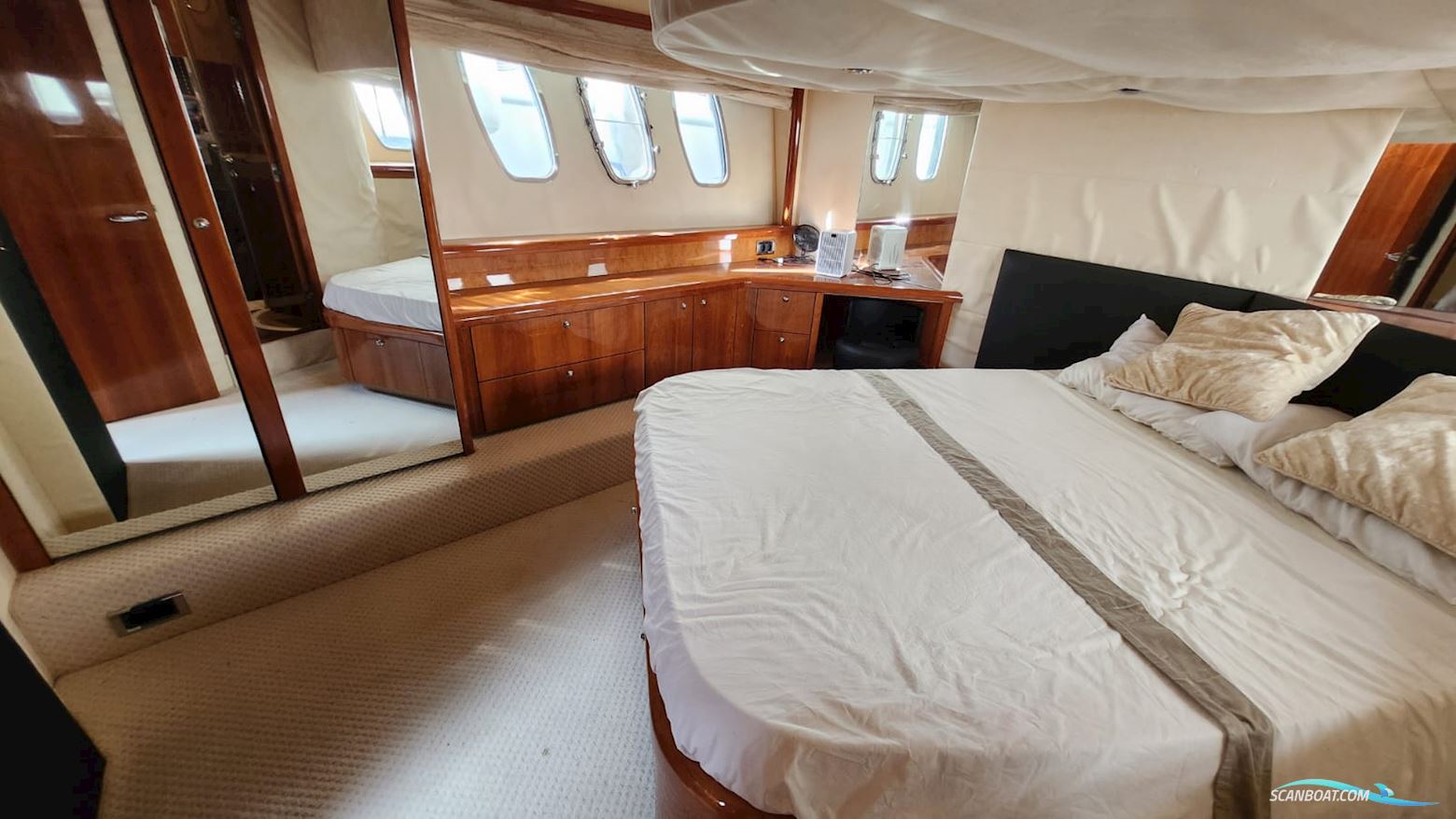 Sunseeker Manhattan 52