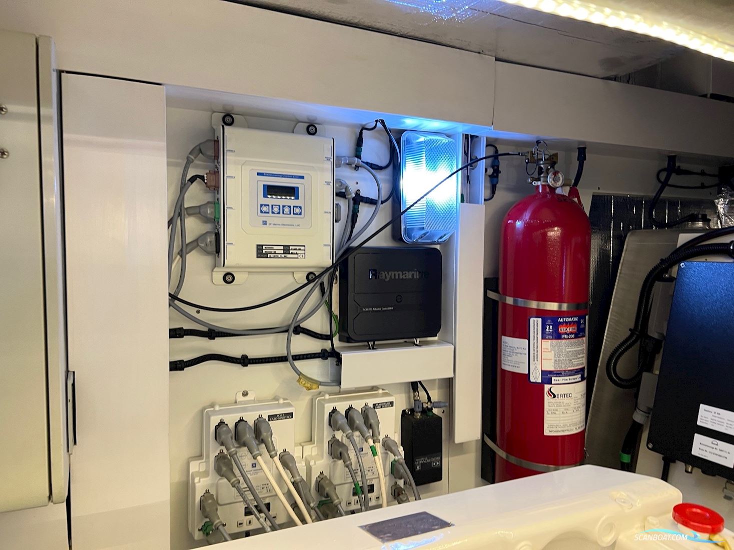 Sunseeker Manhattan 53