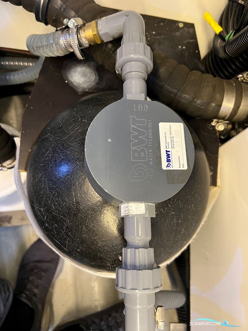 Sunseeker Manhattan 53