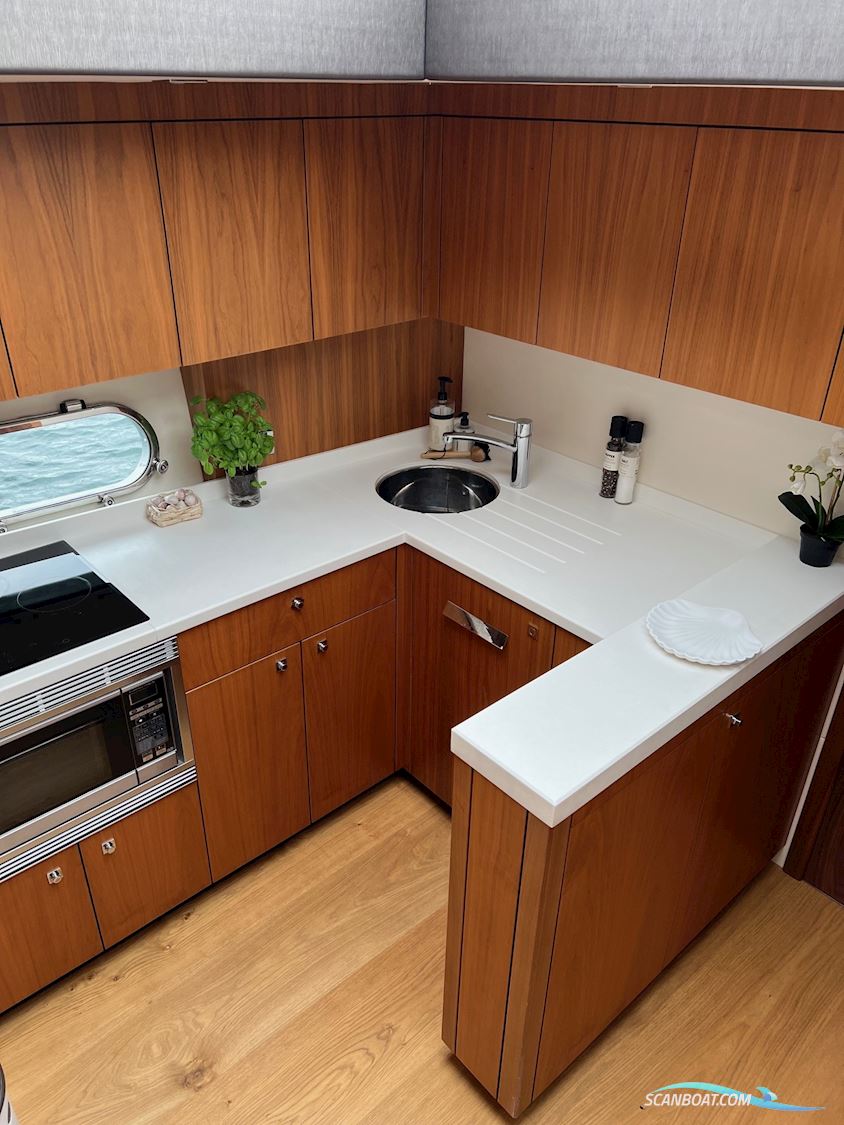 Sunseeker Manhattan 53