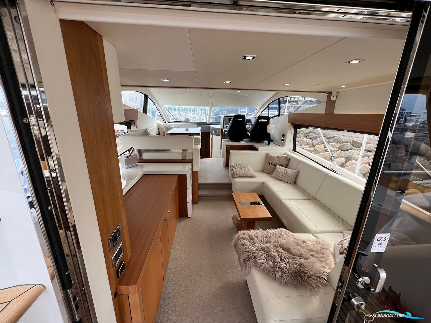 Sunseeker Manhattan 53