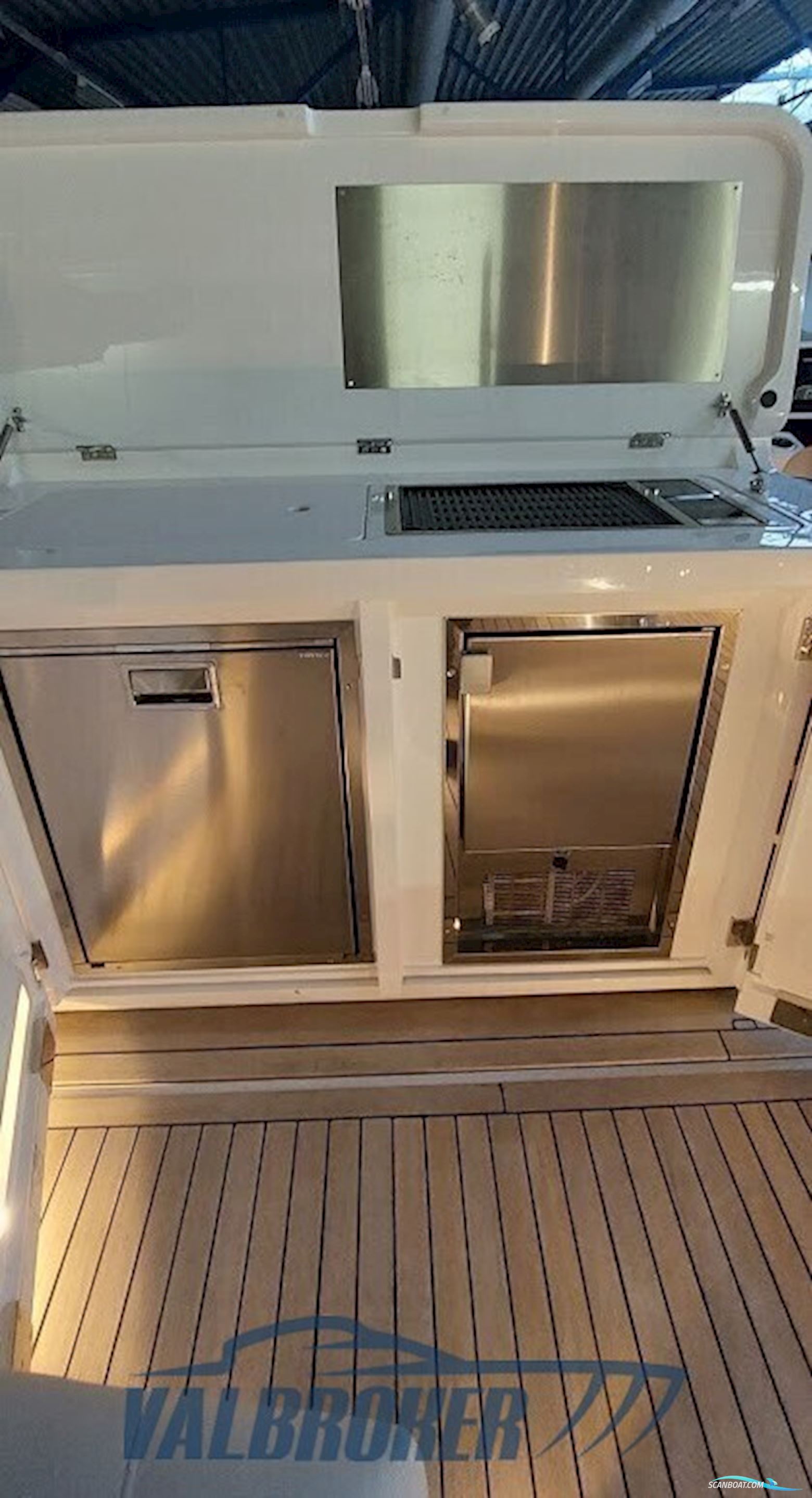 Sunseeker Manhattan 55