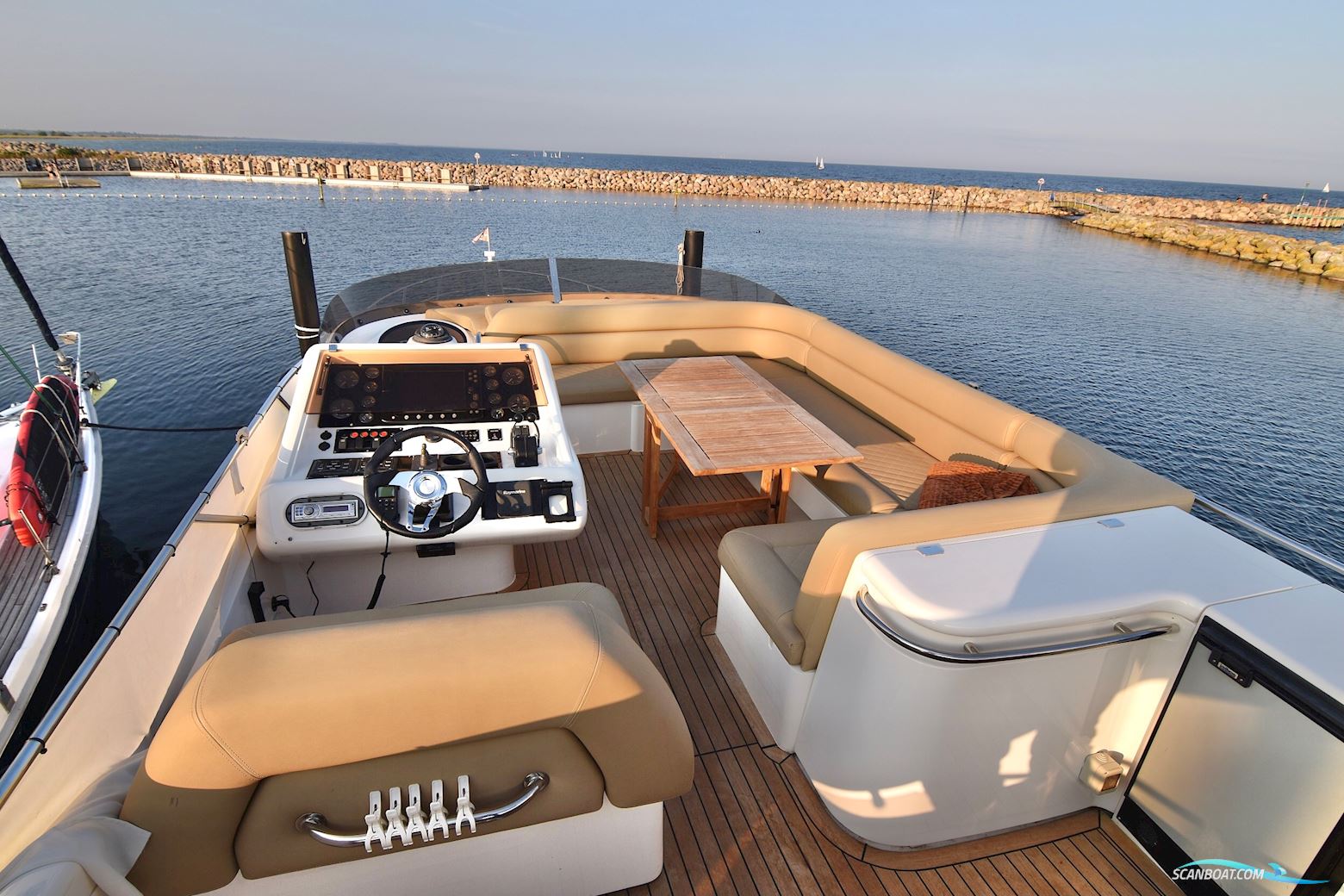 Sunseeker Manhattan 62