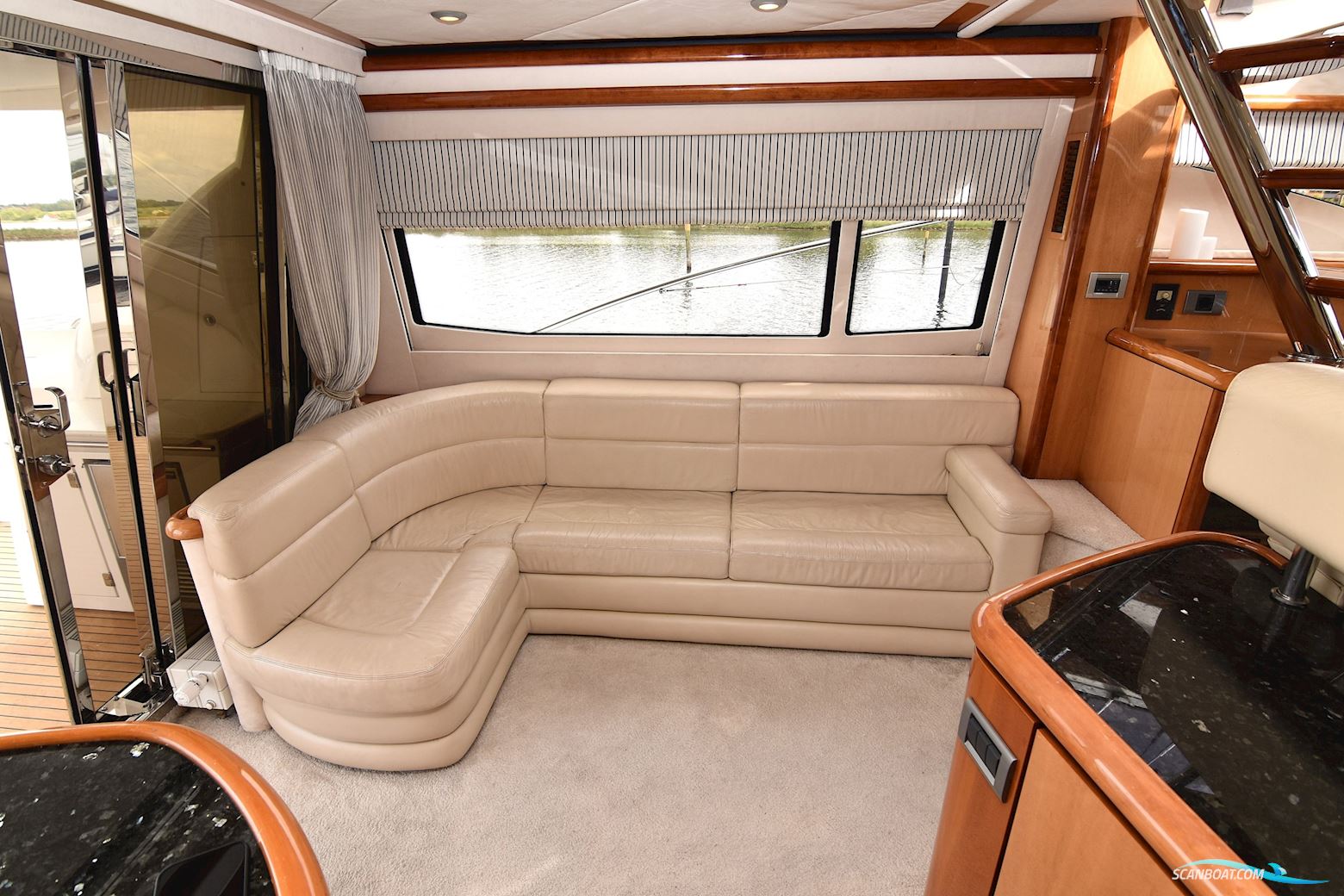 Sunseeker Manhattan 64