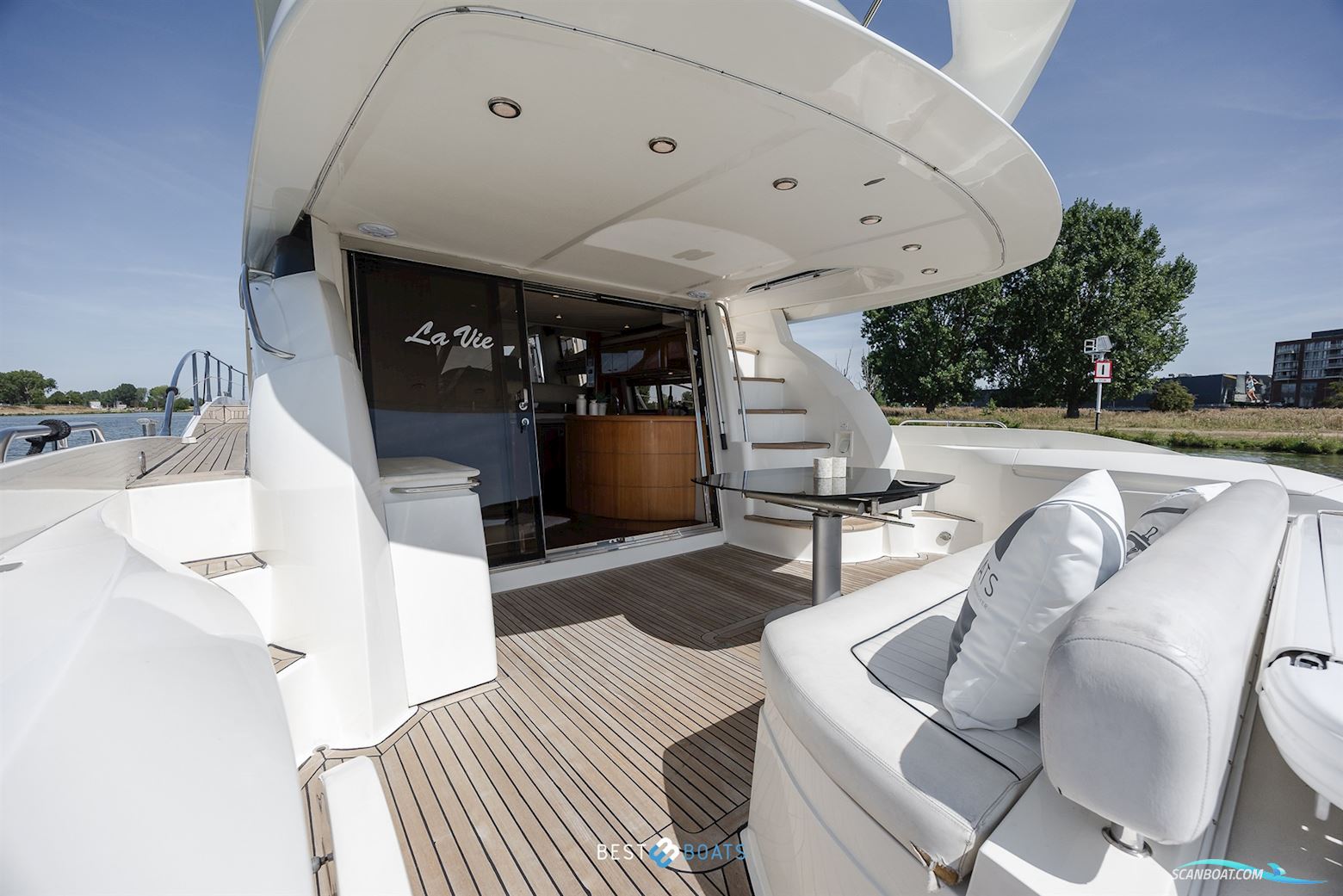 Sunseeker Manhattan 64
