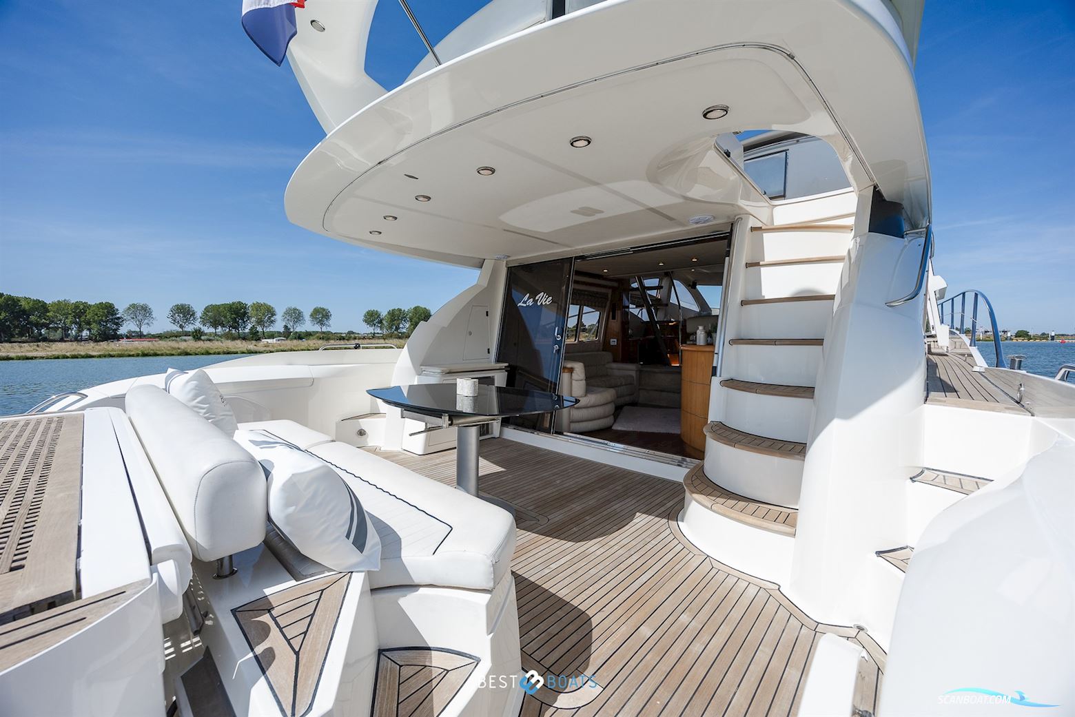 Sunseeker Manhattan 64