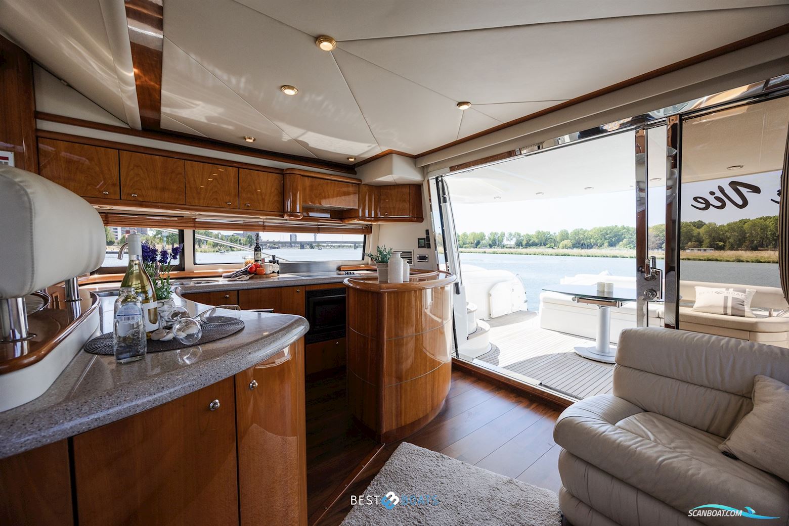 Sunseeker Manhattan 64