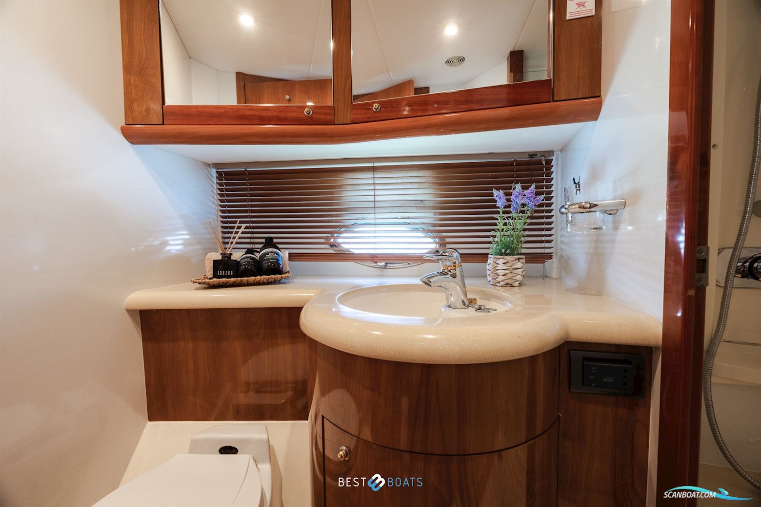 Sunseeker Manhattan 64