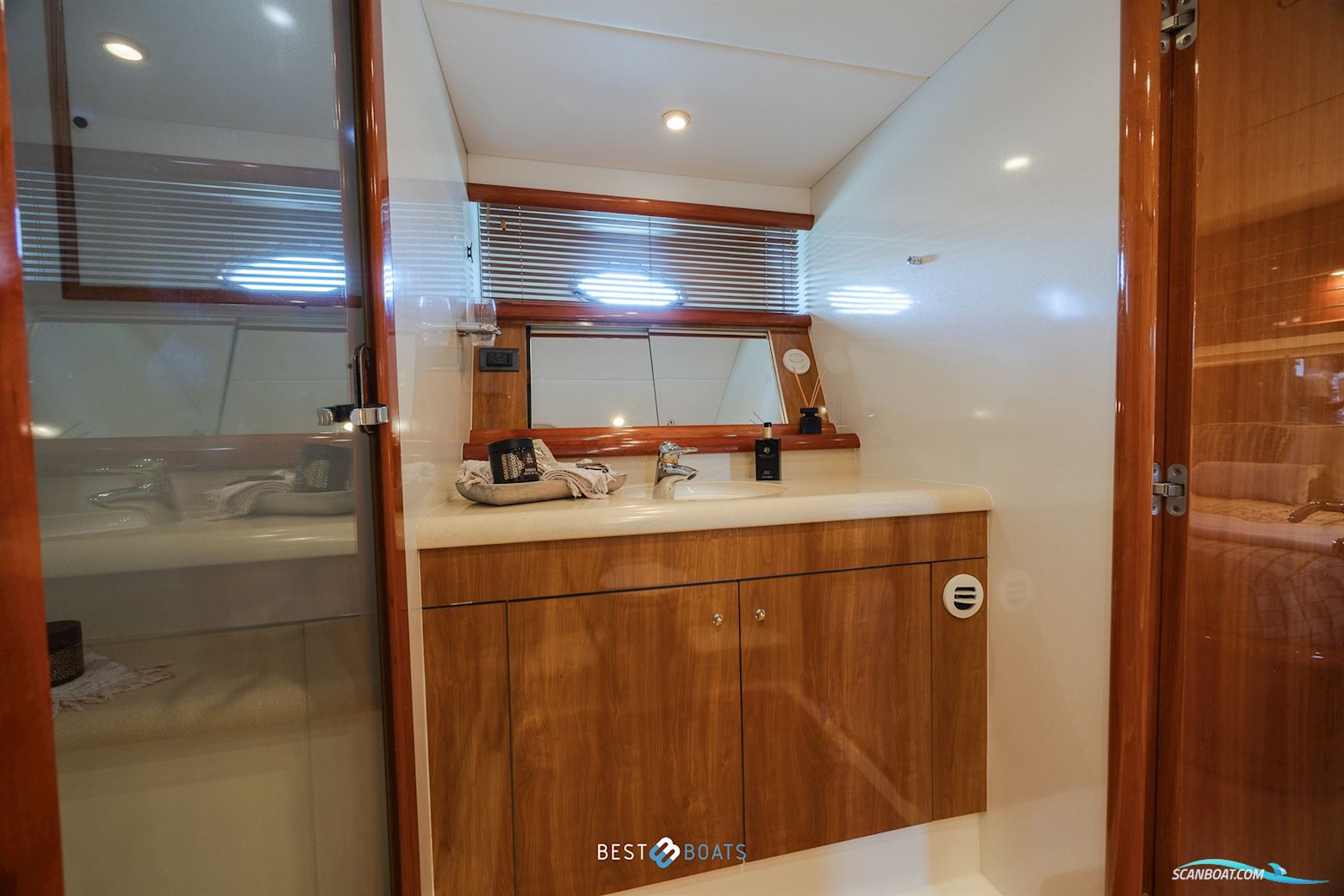 Sunseeker Manhattan 64