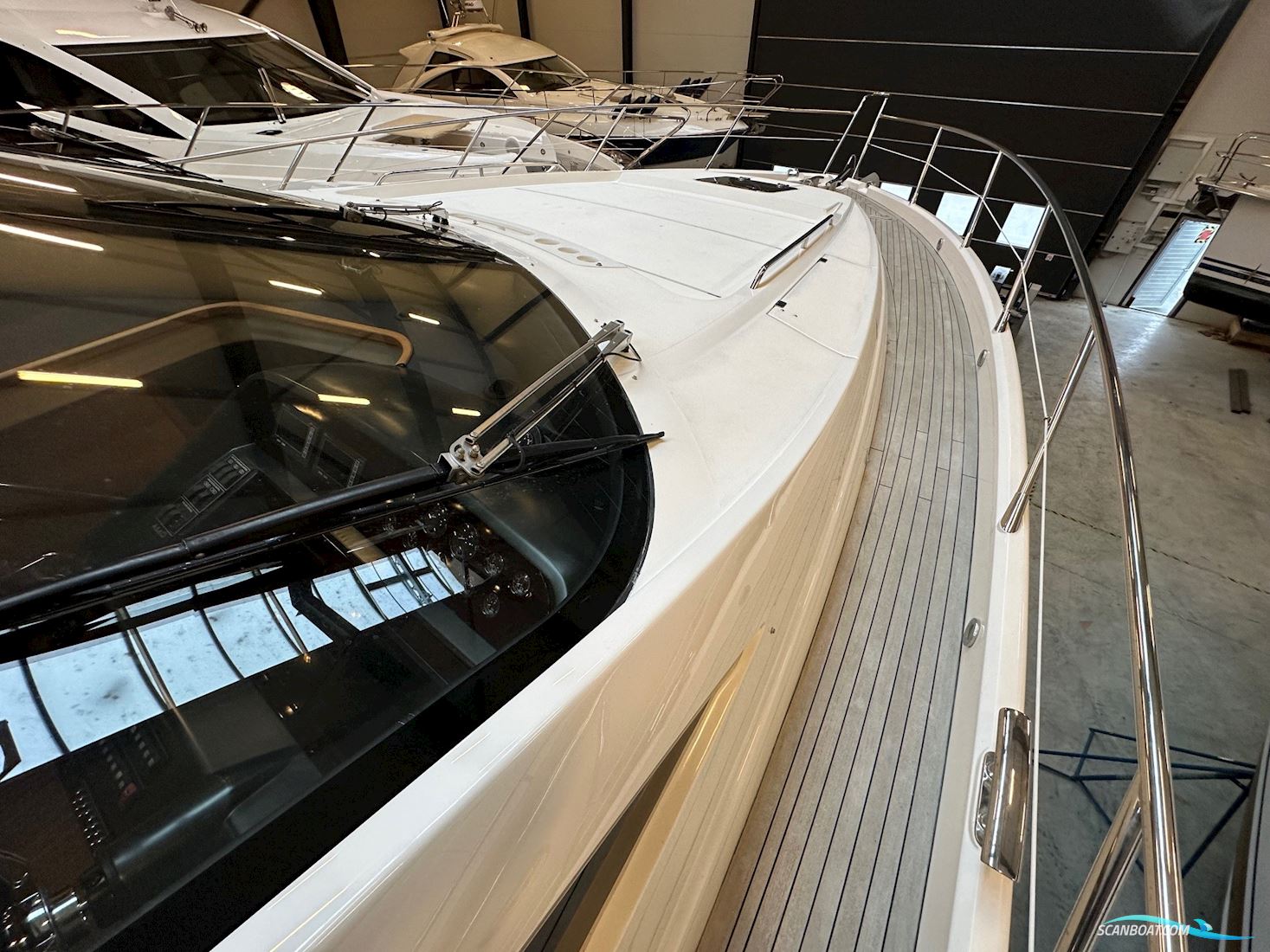 Sunseeker Manhattan 70